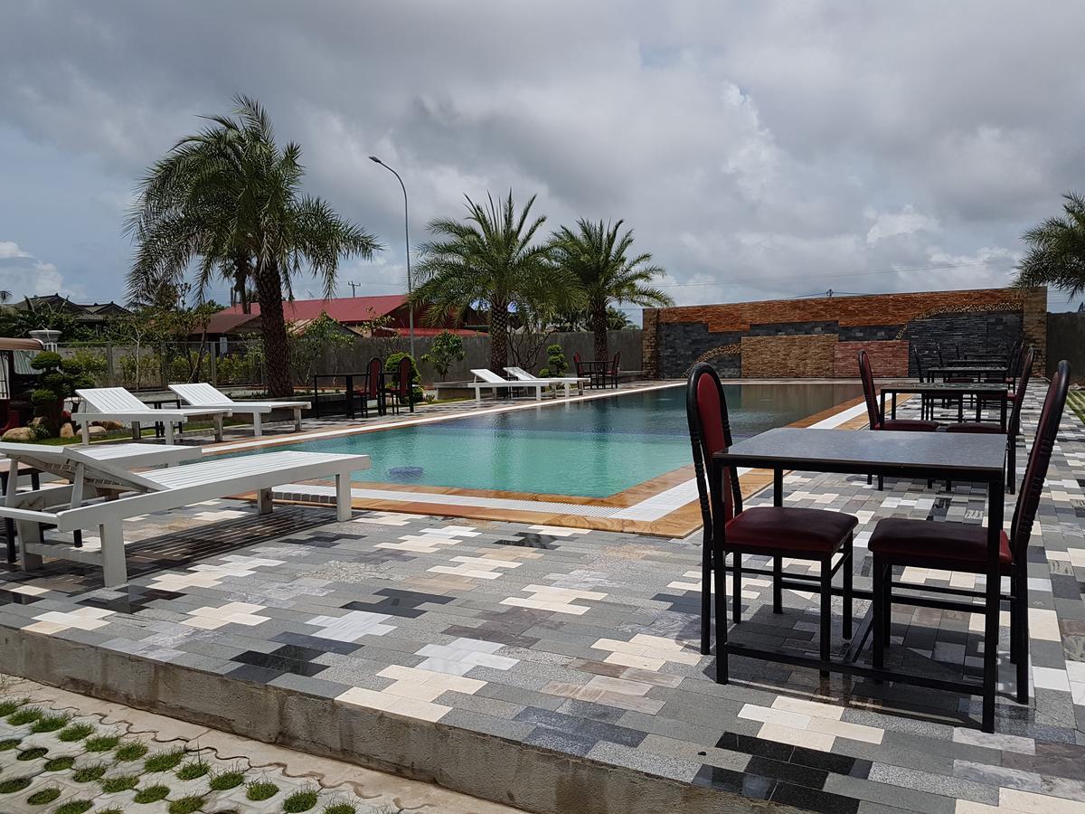Two Moons Resort Kampot Exterior foto